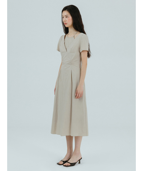 ETMON(エトモン)の「Halter-Neck Shirring Dress, Beige(ワンピース・レディース・その他・S/M)」の3枚目の写真