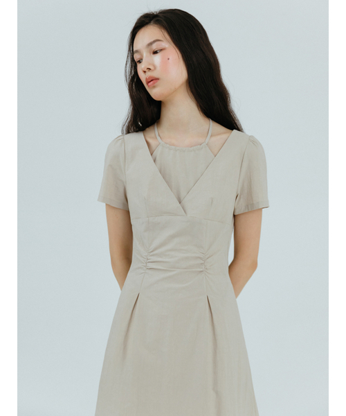 ETMON(エトモン)の「Halter-Neck Shirring Dress, Beige(ワンピース・レディース・その他・S/M)」の4枚目の写真