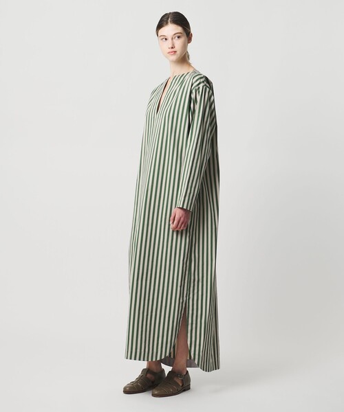 LOEFF（ロエフ）の「＜LOEFF＞ストライプ Vネック ドレス（ワンピース・レディース・ネイビー/ケリーグリーン・1/0）」の4枚目の写真