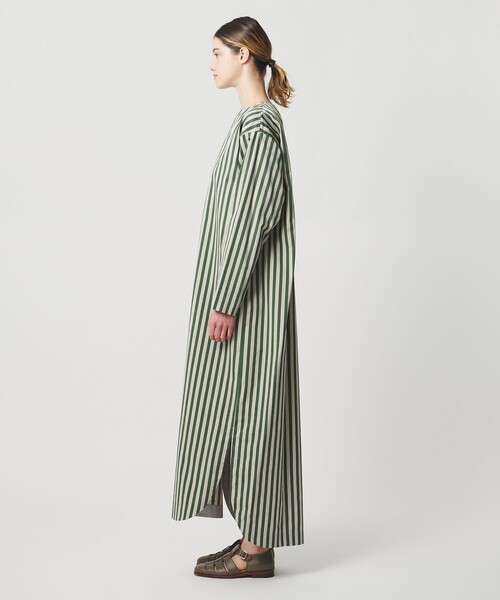 LOEFF（ロエフ）の「＜LOEFF＞ストライプ Vネック ドレス（ワンピース・レディース・ネイビー/ケリーグリーン・1/0）」の13枚目の写真