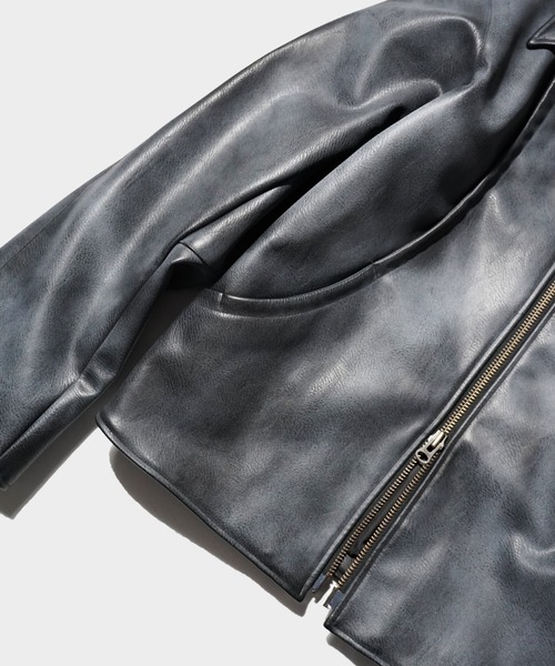 CAMPHOR WOOD(カンファーウッド)の「FADED SHORT LENGTH PU-LEATHER JACKET / フェードショート丈PUレザージャケット(ライダースジャケット・メンズ・ダークブラウン/スミクロ・LARGE/MEDIUM)」の18枚目の写真