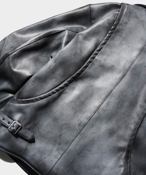 CAMPHOR WOOD(カンファーウッド)の「FADED SHORT LENGTH PU-LEATHER JACKET / フェードショート丈PUレザージャケット(ライダースジャケット・メンズ・ダークブラウン/スミクロ・LARGE/MEDIUM)」の21枚目の写真