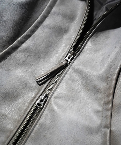 CAMPHOR WOOD(カンファーウッド)の「FADED SHORT LENGTH PU-LEATHER JACKET / フェードショート丈PUレザージャケット(ライダースジャケット・メンズ・ダークブラウン/スミクロ・LARGE/MEDIUM)」の14枚目の写真