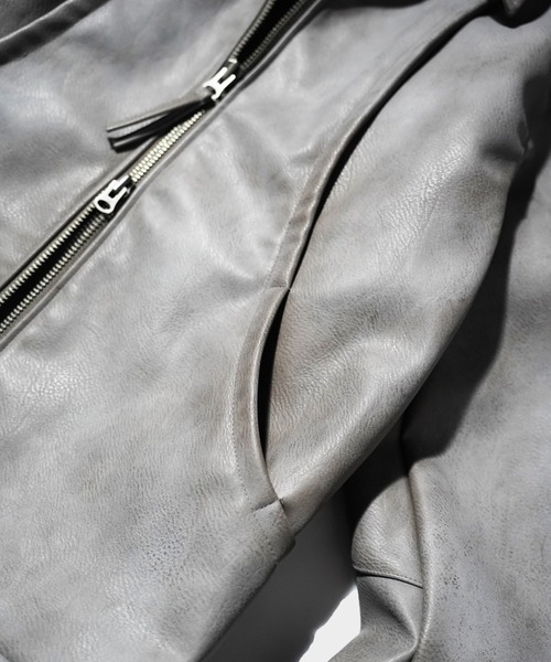 CAMPHOR WOOD(カンファーウッド)の「FADED SHORT LENGTH PU-LEATHER JACKET / フェードショート丈PUレザージャケット(ライダースジャケット・メンズ・ダークブラウン/スミクロ・LARGE/MEDIUM)」の15枚目の写真