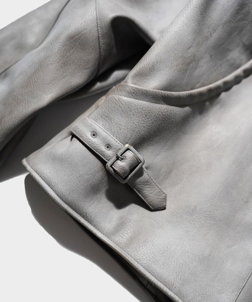 CAMPHOR WOOD(カンファーウッド)の「FADED SHORT LENGTH PU-LEATHER JACKET / フェードショート丈PUレザージャケット(ライダースジャケット・メンズ・ダークブラウン/スミクロ・LARGE/MEDIUM)」の9枚目の写真