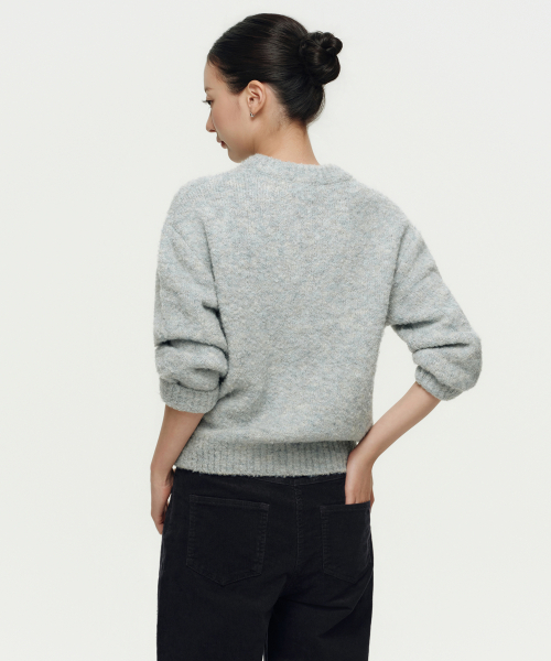 MUSINSA STANDARD WOMAN（ムシンサスタンダードウーマン）の「ウィメンズブークルリラックスクルーネックニット[ライトグレー]（ニット/セーター・レディース・その他・MEDIUM/SMALL/X-SMALL/LARGE）」の3枚目の写真