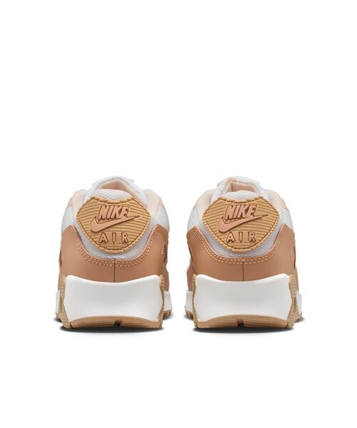 NIKE(ナイキ)の「ナイキ エア マックス 90 ウィメンズシューズ / Nike Air Max 90 Women's Shoes IM4613-200 Hemp(スニーカー・レディース・ブラウン系その他2・26/25.5/24/25/24.5/23.5/23/22.5)」の6枚目の写真