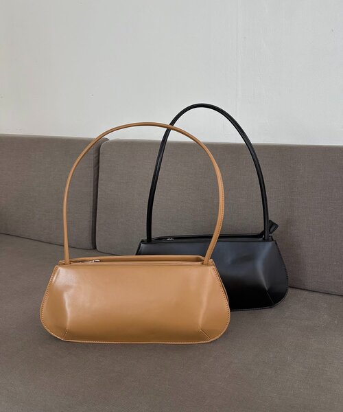 CAPRICIEUX LE'MAGE(カプリシューレマージュ)の「2ルームミニマルワイドバッグ(ショルダーバッグ・レディース・ブラック/キャメル・FREE)」の10枚目の写真