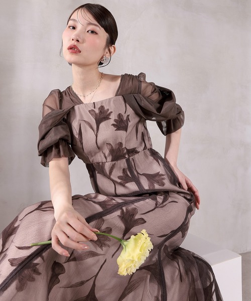 Kana(カナ)の「フロッキーレースオフショルダー風スリーブAラインワンピースドレス パーティー 結婚式 お呼ばれ オケージョン(ドレス・レディース・ブラウン/ブラック/ネイビー・M)」の3枚目の写真