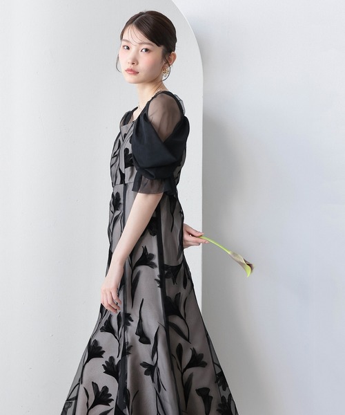 Kana(カナ)の「フロッキーレースオフショルダー風スリーブAラインワンピースドレス パーティー 結婚式 お呼ばれ オケージョン(ドレス・レディース・ブラウン/ブラック/ネイビー・M)」の7枚目の写真