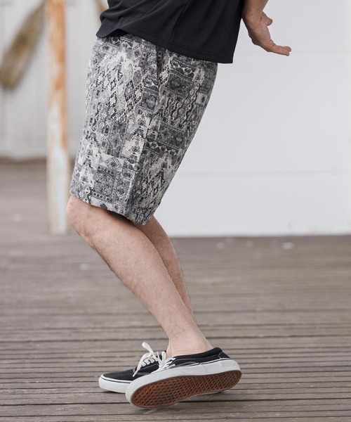 CAMBIO(カンビオ)の「mp14670-Gothic Jacquard Short Pants ショートパンツ(CAM26SS-005)(その他パンツ・メンズ・ブラウン系その他/ベージュ系その他/ブラック×ホワイト・L/M/S)」の5枚目の写真