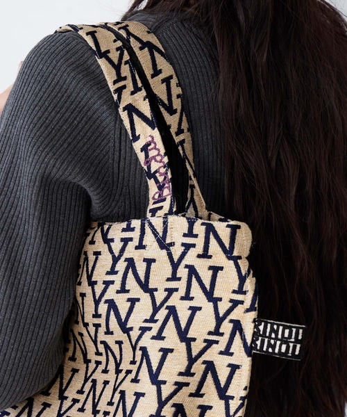 BINDU（ビンドゥー）の「【BINDU】ジャカードアウトステッチトートバッグ- JNY JQ SMALL REVERSE TOTE（トートバッグ・レディース・マルチ・FREE）」の5枚目の写真