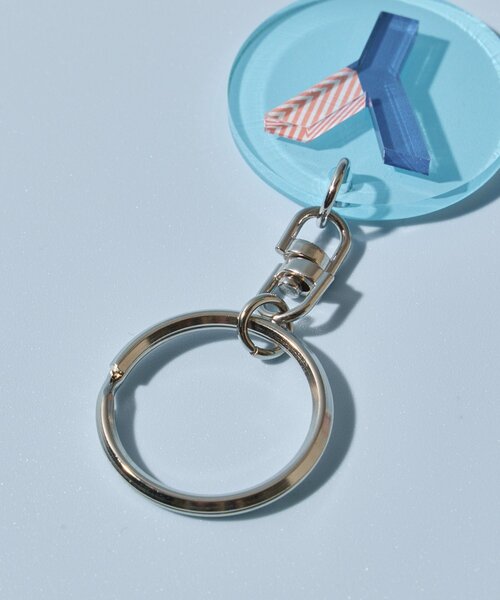 BIRTHDAY BAR（バースデイバー）の「Kindly Yours イニシャルキーチャーム（キーホルダー・レディース・グリーン/ホワイト/オレンジ/イエロー/パープル/ブルー・0）」の14枚目の写真