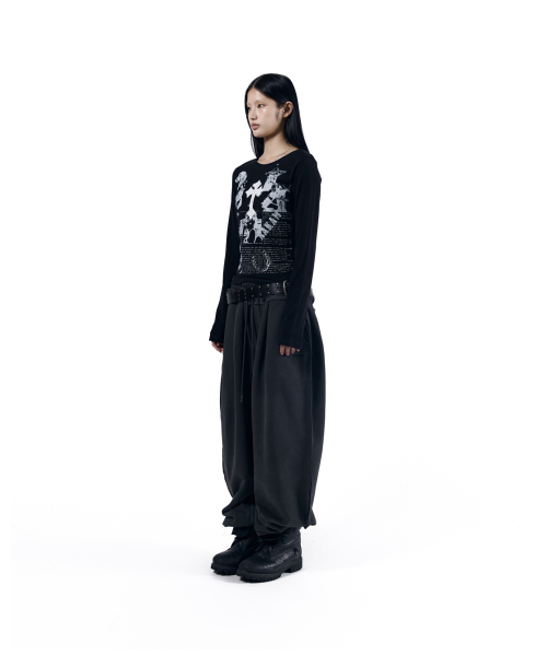 AAKAM(アーカム)の「Side Damaged Sweatpants (Dark Gray)(スウェットパンツ・レディース・その他・1/2)」の5枚目の写真