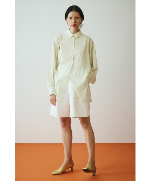 HeRIN.CYE(ヘリンドットサイ)の「Round hem shirt ラウンドヘムシャツ(シャツ/ブラウス・レディース・ブルー/オフホワイト/ブラック・FREE)」の14枚目の写真