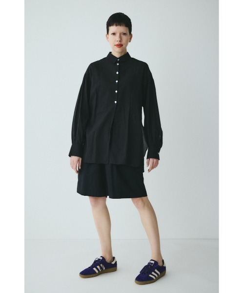 HeRIN.CYE(ヘリンドットサイ)の「Round hem shirt ラウンドヘムシャツ(シャツ/ブラウス・レディース・ブルー/オフホワイト/ブラック・FREE)」の5枚目の写真