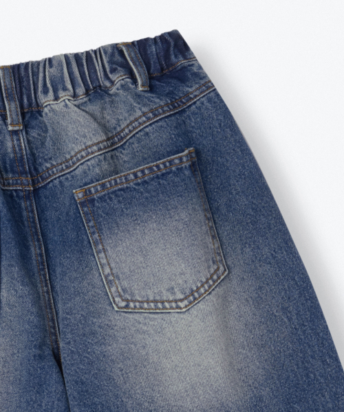 MUSINSA STANDARD KIDS（ムシンサスタンダードキッズ）の「ビッグブラシバミューダデニムパンツ [ミディアムインディゴ]（デニムパンツ・レディース・その他・120/150/130/140/100/110/160）」の5枚目の写真
