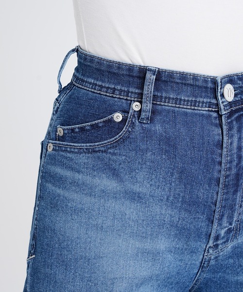 YANUK(ヤヌーク)の「Really Light ボーイズストレート"LEA"(デニムパンツ・レディース・ブルー・22inch/23inch/24inch/25inch/26inch)」の9枚目の写真