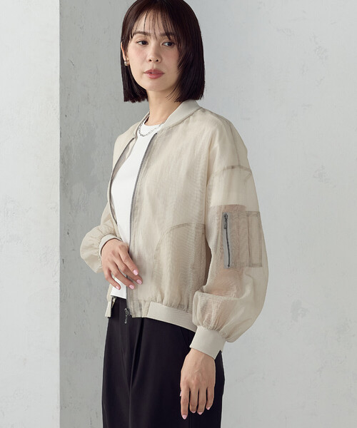 COMME CA ISM(コムサイズム)の「シアーオーバーサイズブルゾン(ブルゾン・レディース・ブラック/グレイッシュベージュ・MEDIUM/LARGE)」の11枚目の写真