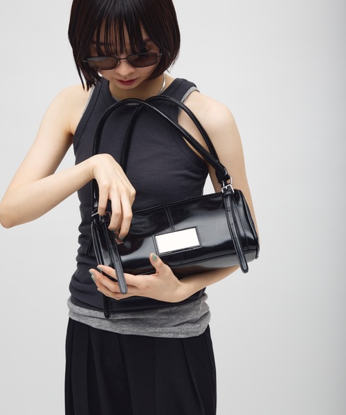 TONER（トナー）の「スクエアプレートスリムロングハンドバッグ/ロゴプレート付き（ショルダーバッグ・レディース・レッド/ブラウン/ブラック・FREE）」の14枚目の写真