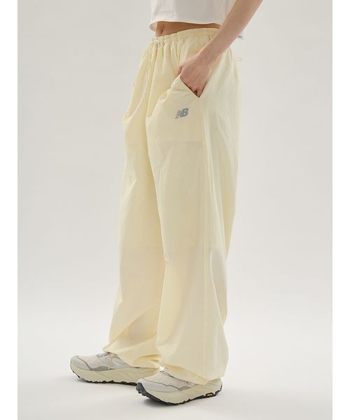 emmi（エミ）の「【New Balance for emmi】マルチファンクションイージーパンツ（その他パンツ・レディース・イエロー・S/M）」の10枚目の写真