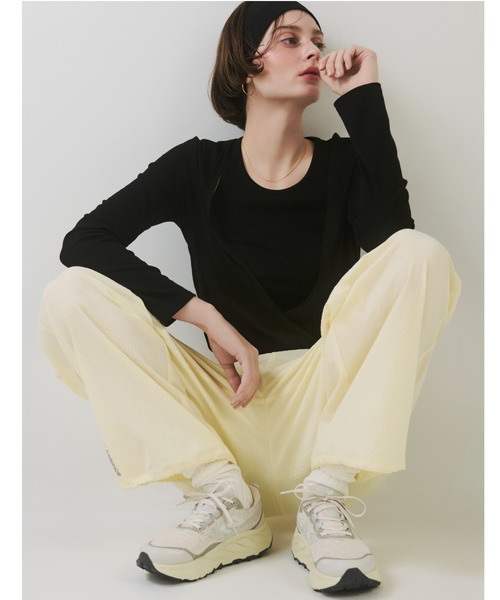 emmi（エミ）の「【New Balance for emmi】マルチファンクションイージーパンツ（その他パンツ・レディース・イエロー・S/M）」の2枚目の写真