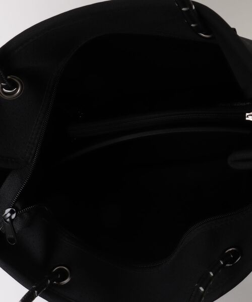 Willow Bay(ウィローベイ)の「【Willow Bay】ウィローベイ DAYDREAMER WITH ZIP CLOSURE FULL SIZE トートバッグ(トートバッグ・レディース・ブラック系2/グレー/ブラック系1/ブラウン/ピンク/ラベンダー・FREE)」の9枚目の写真