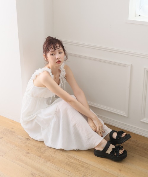 VIVIAN(ヴィヴィアン)の「クロスフリルやわらかソールサンダル(サンダル・レディース・ブラック/アイボリー・S/M/L/LL)」の14枚目の写真