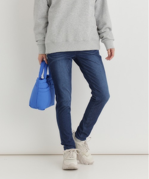 Right-on（ライトオン）の「【HONEYSUCKLE ROSE】ｎｏｂｅｅスキニーパンツ (ストレッチ / 美脚 / デニム)（デニムパンツ・レディース・ダークインディゴブルー・S/M/L/XL/XS）」の2枚目の写真