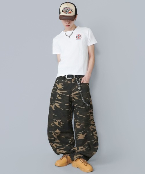 SPINNS（スピンズ）の「短丈クロスバックプリント半袖Tシャツ/ワンポイント（Tシャツ/カットソー・メンズ・ホワイト/ブラック/ブラック系その他/ウッドランド・ONESIZE）」の19枚目の写真