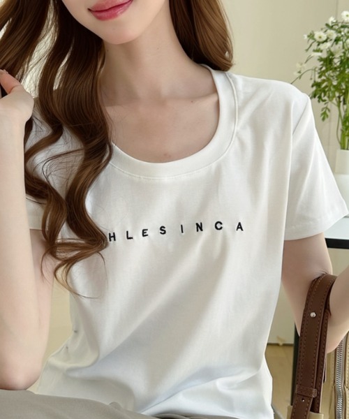 Ada.（エイダ）の「フロントミニ刺繍ロゴ サイドギャザーコンパクトＴシャツ（Tシャツ/カットソー・レディース・ホワイト/グレー/ブラック・FREE）」の5枚目の写真