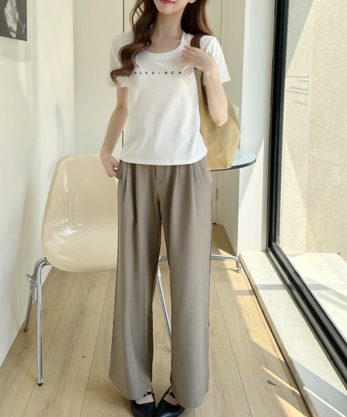 Ada.（エイダ）の「フロントミニ刺繍ロゴ サイドギャザーコンパクトＴシャツ（Tシャツ/カットソー・レディース・ホワイト/グレー/ブラック・FREE）」の6枚目の写真