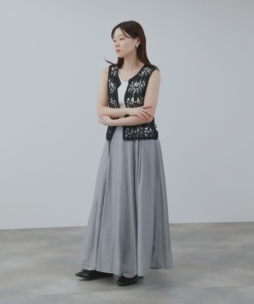 NAVY(ネイビー)の「NAVY 微光沢シアー タック フレアスカート(スカート・レディース・ブラック/グレー・M/L)」の9枚目の写真