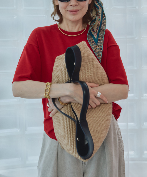 VERMEIL par iena(ヴェルメイユパーイエナ)の「ニットTシャツ(ニット/セーター・レディース・チャコールグレー/ホワイト/レッド/ネイビー・FREE)」の20枚目の写真