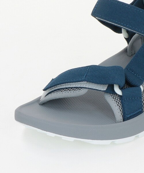 Teva(テバ)の「【WEB限定】<TEVA> Hydratrek Sandal(サンダル・レディース・ブラック/ロイヤルブルー・25cm/23cm/24cm/22cm)」の12枚目の写真