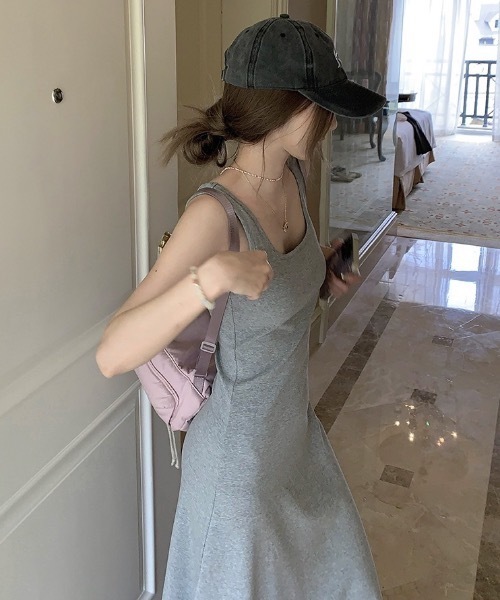Teem Store(チームストア)の「スクエアネックベーシックノースリーブワンピース リラックス(ワンピース・レディース・ブラック/グレー/ネイビー/ミント/ホワイト・F)」の13枚目の写真