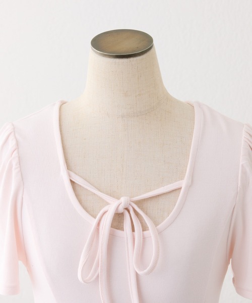 one after another NICE CLAUP（ワンアフターアナザーナイスクラップ）の「リボン付き裾フリルトップス（Tシャツ/カットソー・レディース・ブラック/ベージュ/ピンク・FREE）」の6枚目の写真