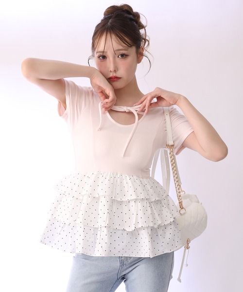 one after another NICE CLAUP（ワンアフターアナザーナイスクラップ）の「リボン付き裾フリルトップス（Tシャツ/カットソー・レディース・ブラック/ベージュ/ピンク・FREE）」の22枚目の写真
