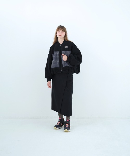 bedsidedrama(ベットサイドドラマ)の「BEDSIDEDRAMA/ベッドサイドドラマ/Outdoor Big Pocket Mix Blouson(ブルゾン・レディース・ブラック/グレー・2/1)」の3枚目の写真