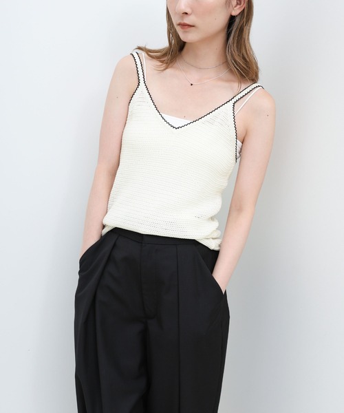 select MOCA（セレクトモカ）の「リネンタッチバイカラーパイピングニットキャミ（キャミソール・レディース・ベージュ/オフホワイト/ブラック・FREE）」の8枚目の写真
