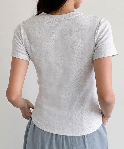 LOWO(ロワ)の「【M~4Lまで豊富なサイズ展開】コットン混Vネックショート丈Tシャツカットソー 大きいサイズ(Tシャツ/カットソー・レディース・ブラック/ライトグレー/ホワイト/ネイビー・4L/3L/2L/L/M)」の12枚目の写真