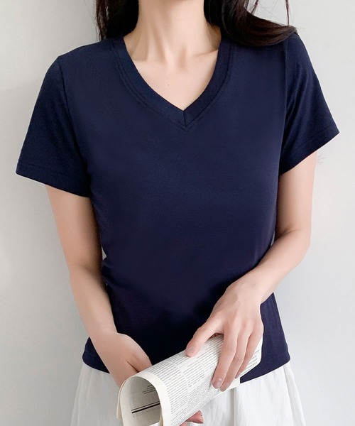 LOWO(ロワ)の「【M~4Lまで豊富なサイズ展開】コットン混Vネックショート丈Tシャツカットソー 大きいサイズ(Tシャツ/カットソー・レディース・ブラック/ライトグレー/ホワイト/ネイビー・4L/3L/2L/L/M)」の14枚目の写真