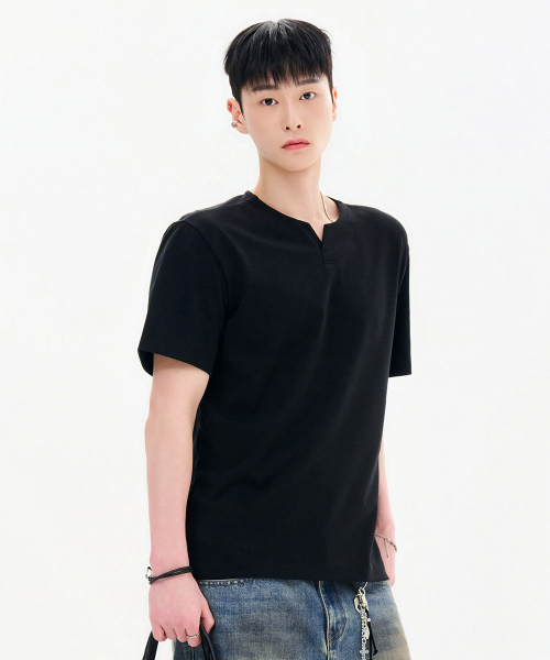 CHASECULT(チェイスカルト)の「男性ネック変形半袖Tシャツ-FBZK5807C03(Tシャツ/カットソー・メンズ・ブラック・115/100/105/110/95)」の4枚目の写真