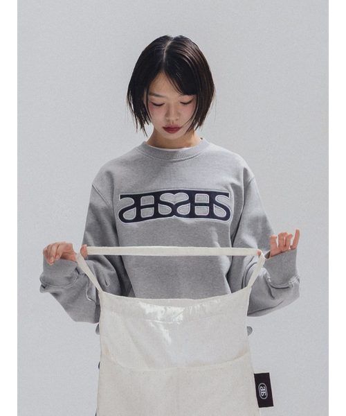 ANNEHEARTS(アンハーツ)の「Heart Logo Patch Sweatshirt_MELANGE(スウェット・レディース・その他・SMALL/MEDIUM)」の5枚目の写真