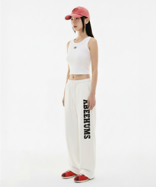 ABEEHUMS（アビハムズ）の「ヴィンテージクラックロゴスウェットワイドパンツ ABH357-302 アイボリー（スウェットパンツ・レディース・アイボリー・SMALL/MEDIUM）」の4枚目の写真