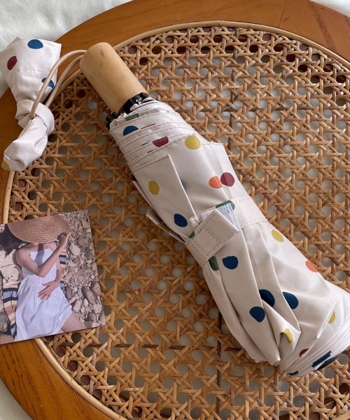 Made in I（メイドインアイ）の「Retro colorful dot folding umbrella（折りたたみ傘・レディース・レインボー・FREE）」の15枚目の写真