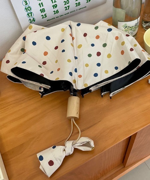 Made in I（メイドインアイ）の「Retro colorful dot folding umbrella（折りたたみ傘・レディース・レインボー・FREE）」の11枚目の写真