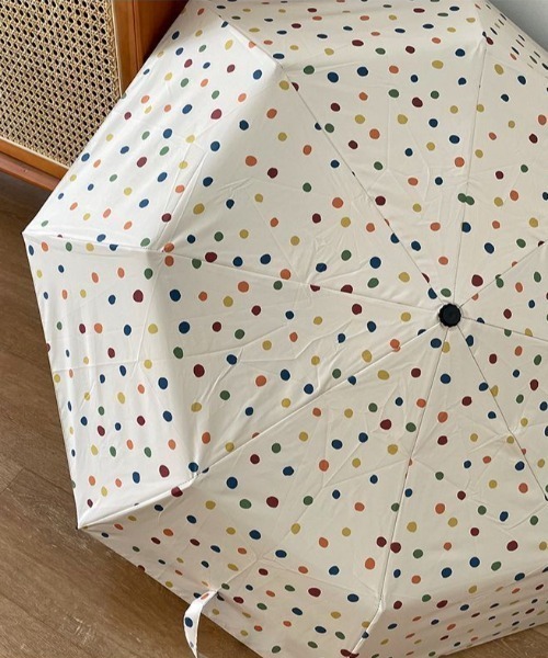 Made in I（メイドインアイ）の「Retro colorful dot folding umbrella（折りたたみ傘・レディース・レインボー・FREE）」の6枚目の写真
