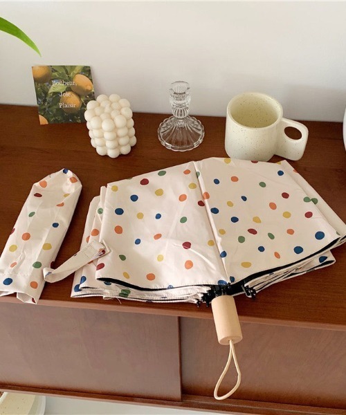 Made in I（メイドインアイ）の「Retro colorful dot folding umbrella（折りたたみ傘・レディース・レインボー・FREE）」の13枚目の写真