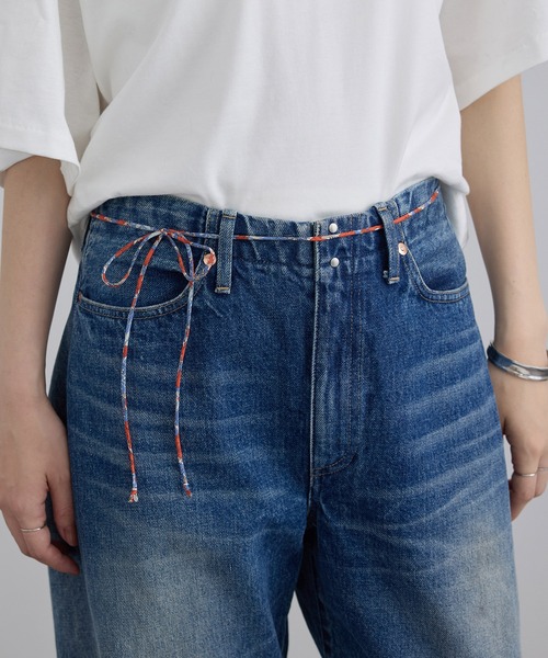 SALON adam et rope'（サロン アダム エ ロペ）の「リバティマルチコードネックレス / コードベルト（ネックレス・レディース・グリーン系その他/ブラック系その他/ブルー系その他4・FREE）」の3枚目の写真